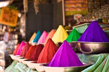 Ayurveda'da Renklerin Etkisi ve Kullanımı